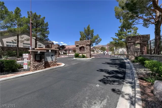 MLS: 2308911 Condo For Sale