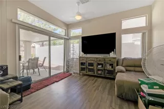 Photo #5: 2308911 Listing 