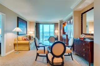 Photo #2: 2308926 Listing