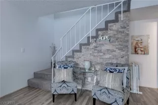 Photo #1: 2308968 Listing