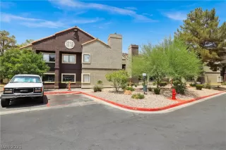 Photo #2: 2308988 Listing 