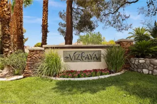 Photo #3: 2308988 Listing 