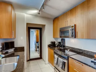 Photo #6: 2309006 Listing 