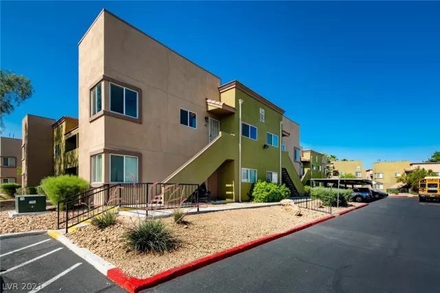 MLS: 2309032 Condo For Sale