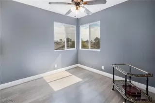 Photo #5: 2309032 Listing