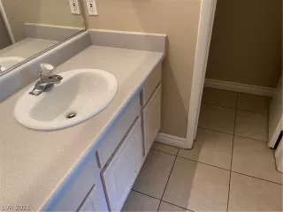 Photo #4: 2309039 Listing 