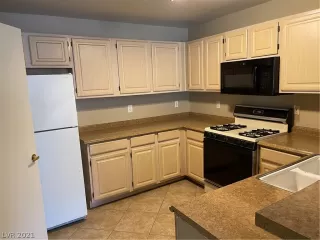 Photo #6: 2309039 Listing 