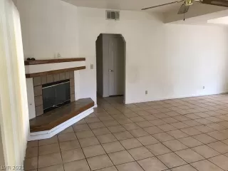 Photo #2: 2309041 Listing 