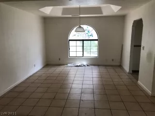 Photo #3: 2309041 Listing 