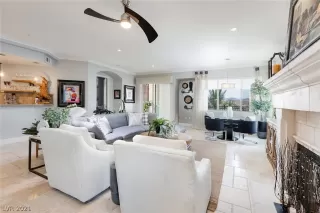 Photo #2: 2309101 Listing 