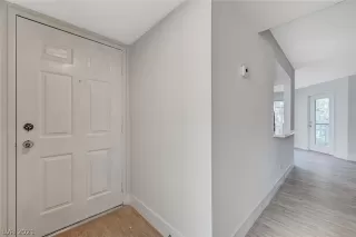 Photo #5: 2309137 Listing