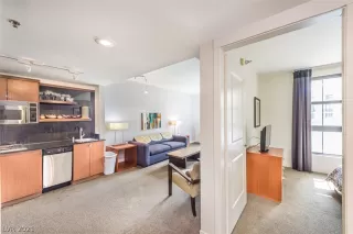 Photo #3: 2309150 Listing 