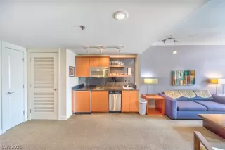 Photo #5: 2309150 Listing 