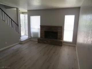 Photo #3: 2309154 Listing 