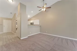 Photo #3: 2309168 Listing 