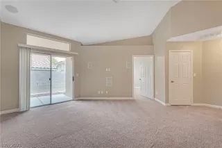 Photo #4: 2309168 Listing 