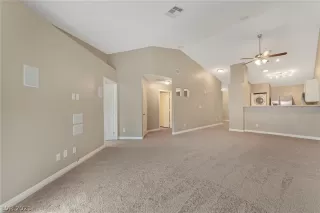 Photo #5: 2309168 Listing 