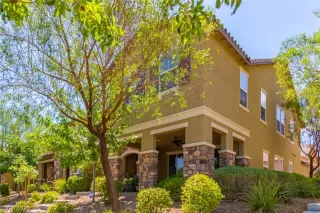 Photo #1: 2309186 Listing