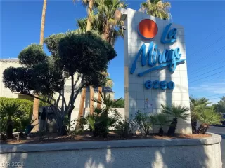 Photo #1: 2309198 Listing