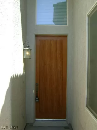 Photo #5: 2309271 Listing 