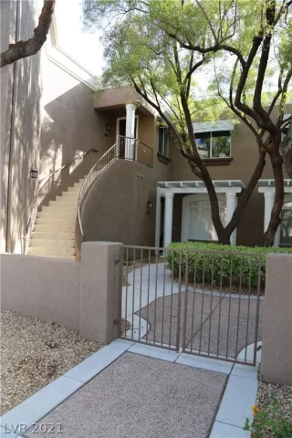 Photo #1: 2309326 Listing 