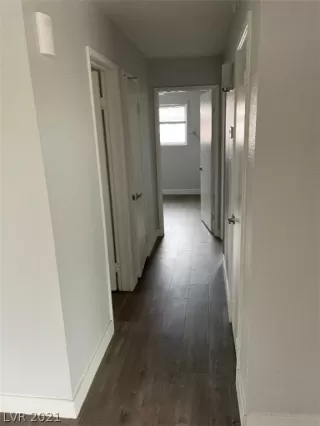 Photo #3: 2309377 Listing