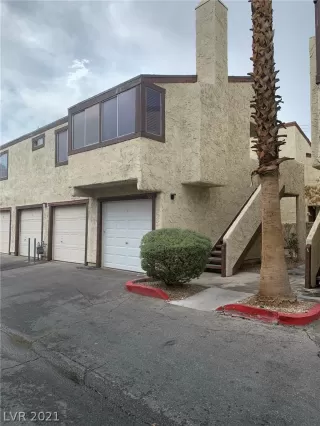 Photo #3: 2309385 Listing 