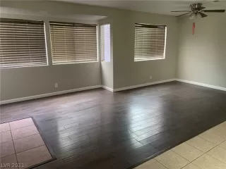 Photo #5: 2309385 Listing 