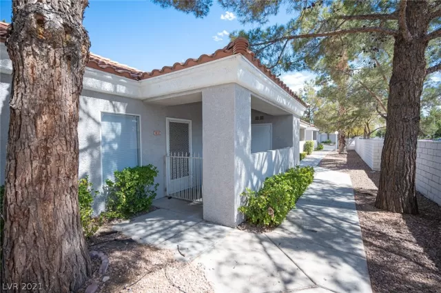 MLS: 2309409 Condo For Sale