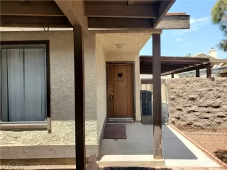 Photo #3: 2309420 Listing