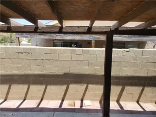 Photo #6: 2309420 Listing