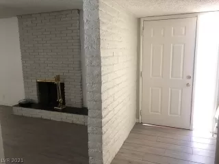 Photo #2: 2309459 Listing 