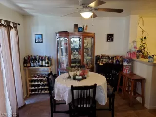 Photo #6: 2309466 Listing 