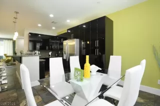 Photo #4: 2309474 Listing 