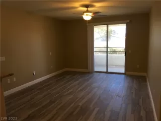 Photo #1: 2309490 Listing