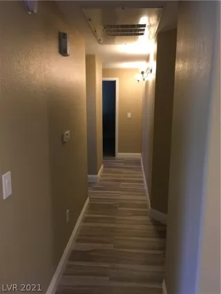 Photo #3: 2309490 Listing