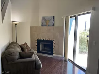 Photo #6: 2309494 Listing