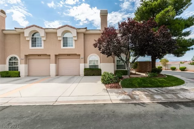 MLS: 2309542 Condo For Sale