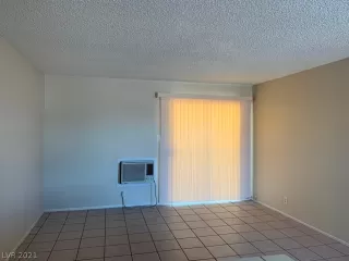 Photo #3: 2309544 Listing 