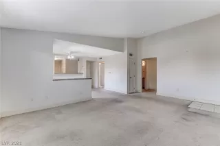 Photo #2: 2309642 Listing 