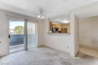 Photo #5: 2309642 Listing 