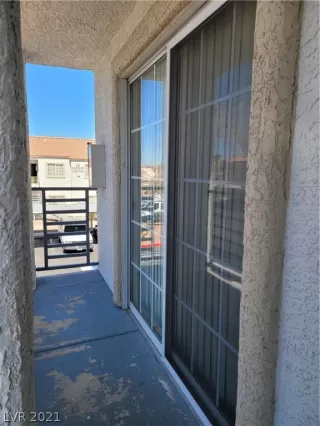 Photo #1: 2309696 Listing