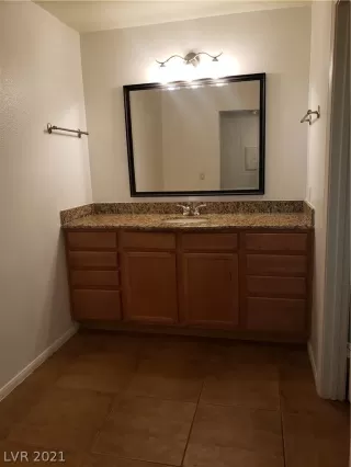 Photo #6: 2309743 Listing 