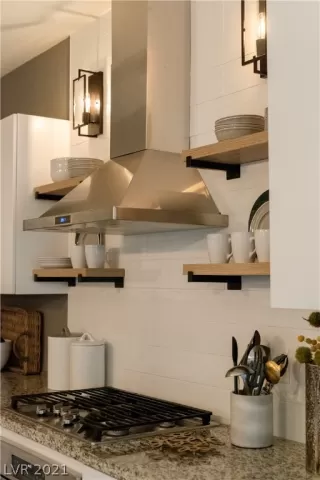 Photo #2: 2309790 Listing 