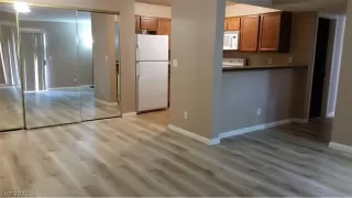 Photo #3: 2309808 Listing