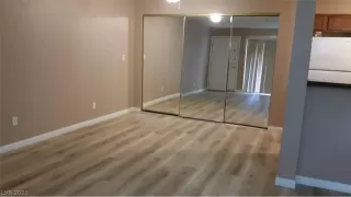 Photo #4: 2309808 Listing