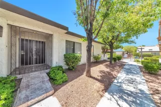 Photo #1: 2309817 Listing