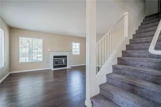 Photo #6: 2309846 Listing