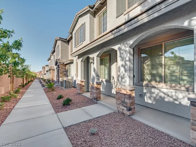 MLS: 2309850 Condo For Sale