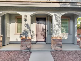 Photo #1: 2309850 Listing